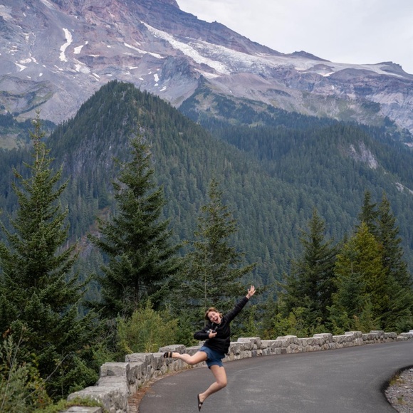 Meet your Posher, Cana - Picture 6 of 8